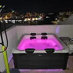 Nautica Bulles Jacuzzi Privatif Vue Marin